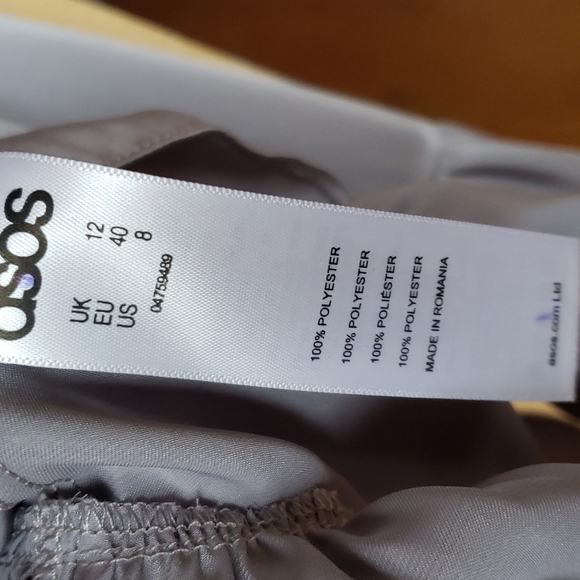 ASOS brand silvery lilac satiny halter ruffle blouse size 8 - Picture 12 of 14